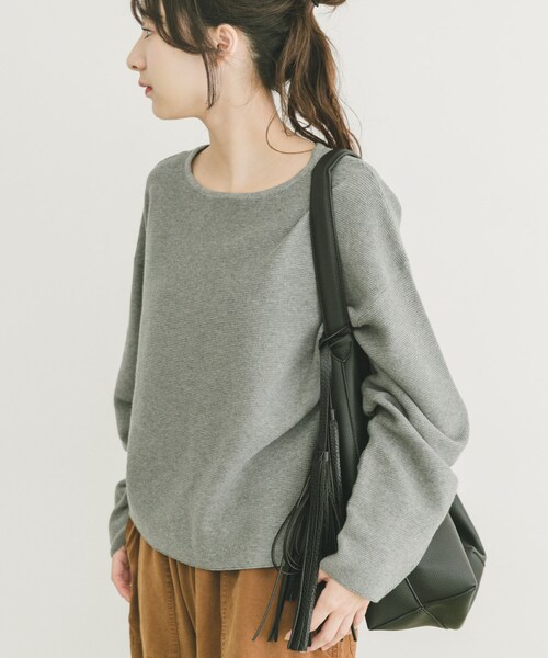 ITEMS URBANRESEARCH（アイテムズ アーバンリサーチ）の「バナナスリーブニット（ニット/セーター・レディース・OFF×BLK/RED/GRY/NVY×OFF・FREE）」の14枚目の写真