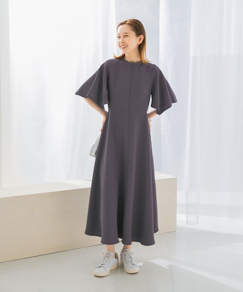 URBAN RESEARCH ROSSO（アーバンリサーチロッソ）の「フレアスリーブステッチデザインワンピース（ワンピース・レディース・B.GRAY/MOCHA/NAVY・FREE）」の9枚目の写真