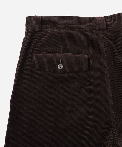 Saturdays NYC（サタデーズ ニューヨークシティ ）の「George Corduroy Wide Two Tuck Pants（その他パンツ・レディース・ダークブラウン・L/M/S/XL/XS）」の10枚目の写真