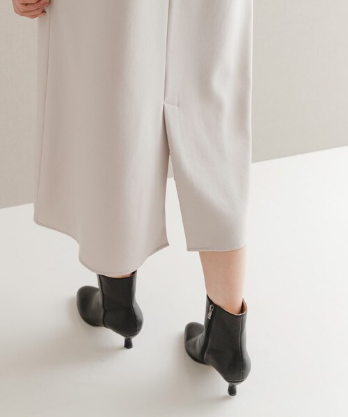 URBAN RESEARCH ROSSO（アーバンリサーチロッソ）の「ピンタックストレートワンピース（ワンピース・レディース・GREIGE/MINT/NAVY・FREE）」の16枚目の写真