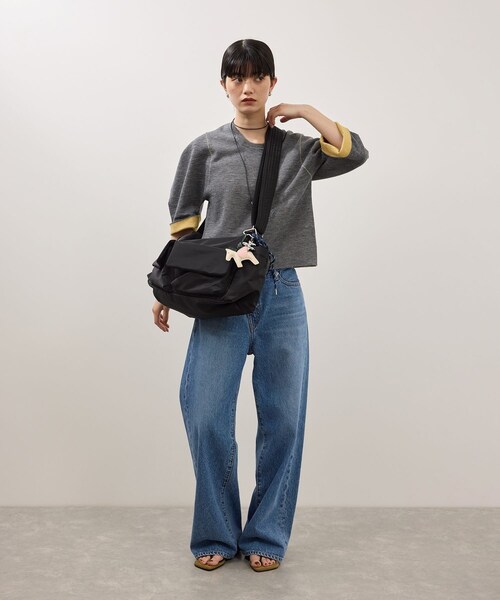 ADAM ET ROPE'(アダムエロペ)の「【WEB限定】撥水ビッグショルダーダブルポケットバッグ(ショルダーバッグ・レディース・ブラック/ブラウン系・F)」の8枚目の写真