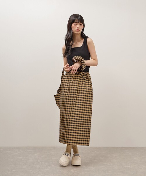 ADAM ET ROPE'(アダムエロペ)の「【COMING OF AGE(カミング オブ エイジ)】DRASTRING MAXI SKIRT(スカート・レディース・ブラック/キミドリ/ターコイズ/レッド・F)」の13枚目の写真