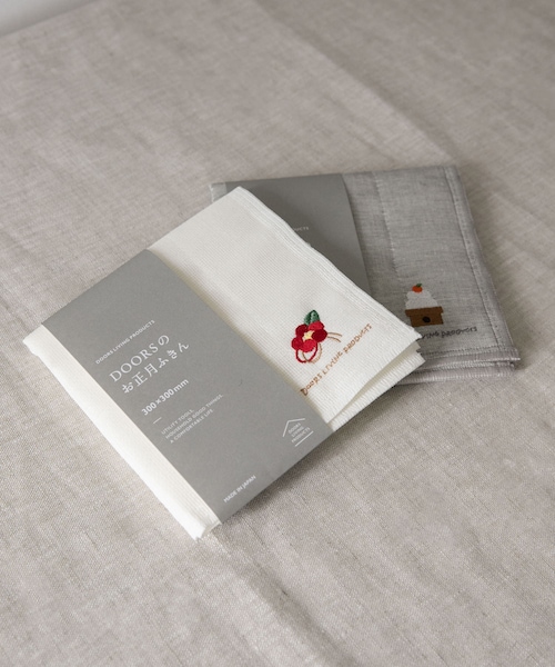 URBAN RESEARCH DOORS(アーバンリサーチドアーズ)の「DOORS LIVING PRODUCTS DOORSのお正月ふきん(キッチンツール・メンズ・梅/鏡餅・-)」の5枚目の写真