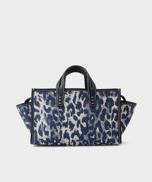 ROPE'(ロペ)の「【A VACATION(ア ヴァケーション)】SABRINA BLUE LEO|ショルダーバック(ショルダーバッグ・レディース・ブルー系・F)」の6枚目の写真