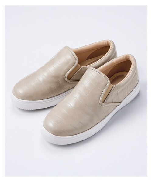 nissen（ニッセン）の「【ゆったり幅広】軽量スリッポンスニーカー（低反発中敷）（ワイズ４Ｅ）（スニーカー・メンズ・黒スウェット/グレースウェット/ネイビーデニム(スター柄)/ツイード/ピンクベージュ(刺しゅう)/レオパード(チュール)/ブラックレース/ホワイトレース/ベージュレース/ネイビーデニム(ペイズリー柄)/インディゴ/サックス/黒(タイダイ柄)/黒(コーデュロイ)/チャコールグレー(コーデュロイ)/ブラウン(チェック柄)/テラコッタ(チェック柄)/グリーン(型押し)/ブルーデニム(刺しゅう)/ラメシルバーパイソン(型押し)/グレーツイード/カーキ(コーデュロイ)/グレージュ(型押し)/パープル(ツイード調)・M=23.0~23.5cm/4E/L=24.0~24.5cm/4E/LL=25.0~25.5cm/4E/3L=26.0~26.5cm/4E）」の9枚目の写真