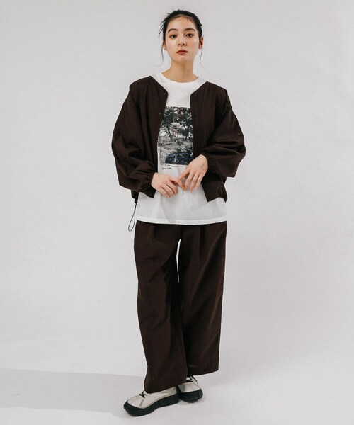 EKAL（エカル）の「フォトプリントショートスリーブTシャツ（Tシャツ/カットソー・レディース・ホワイト/ベージュ/グレー・One）」の8枚目の写真