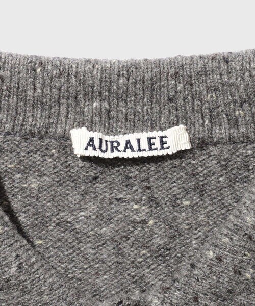 ADAM ET ROPE'(アダムエロペ)の「【AURALEE/オーラリー】CASHMERE NEP KNIT POLO(ニット/セーター・メンズ・ブラック/ライトグレー・3/4)」の16枚目の写真