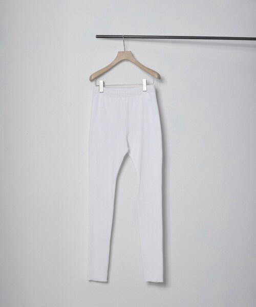 ADAM ET ROPE'(アダムエロペ)の「【MOON TREE PLANET(ムーンツリープラネット)】leggings(その他パンツ・レディース・ブラック/ホワイト・M)」の2枚目の写真