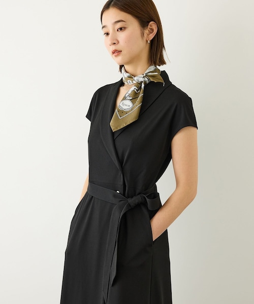 ROPE'(ロペ)の「ジャージラップフレンチスリーブワンピース/UVカット・接触冷感・吸水速乾・イージーケア(ワンピース・レディース・ブラック/キャメル/ブラック系/キャメル系・36/38)」の7枚目の写真