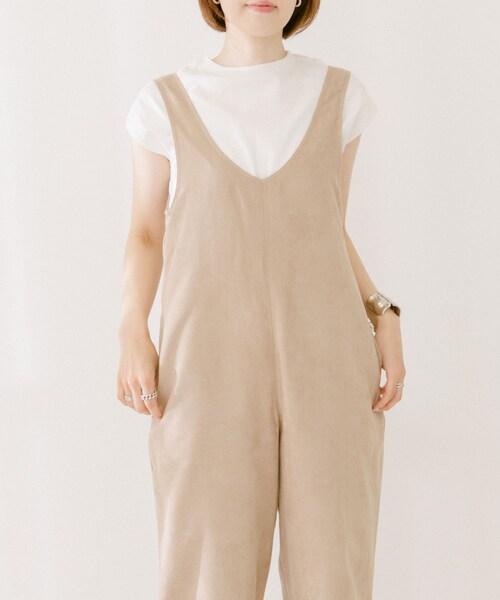 ITEMS URBANRESEARCH（アイテムズ アーバンリサーチ）の「ウォッシャブルスエードイージーサロペット（サロペット/オーバーオール・レディース・BLACK/BEIGE・one）」の16枚目の写真