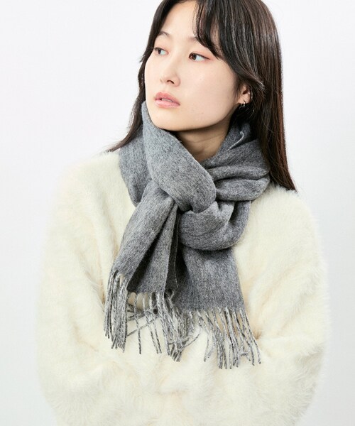 ADAM ET ROPE'（アダムエロペ）の「【J'aDoRe限定】REVERSIBLE MUFFLER CASHMEREMIX２（マフラー・レディース・ブラック/ライトグレー・F）」の22枚目の写真