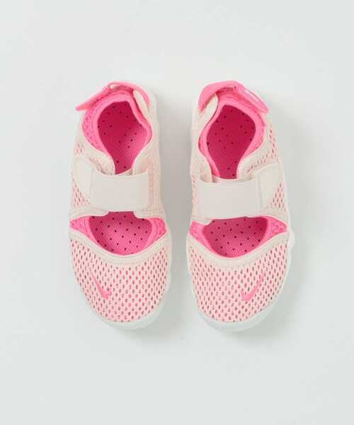 URBAN RESEARCH DOORS(アーバンリサーチドアーズ)の「NIKE ナイキリフト 2 GS/PS(KIDS)(シューズ小物/雑貨・キッズ・CHALK/PINK・18/19/20/21)」の7枚目の写真