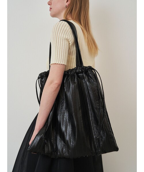 ELENDEEK（エレンディーク）の「PLEATS TOTEBAG（トートバッグ・レディース・ブラック/ブラウン/シルバー・F）」の4枚目の写真