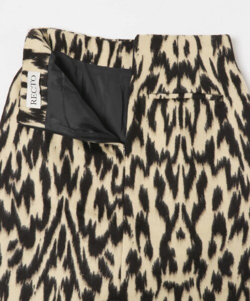 URBAN RESEARCH(アーバンリサーチ)の「RECTO LEOPARD MIDI SKIRT(スカート・レディース・D BROWN・S)」の7枚目の写真