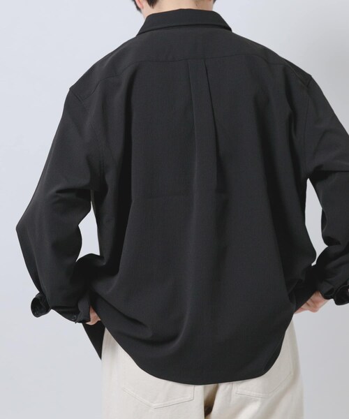 ITEMS URBANRESEARCH(アイテムズ アーバンリサーチ)の「ヨウリュウレギュラーカラー長袖シャツ(シャツ/ブラウス・メンズ・BLK/NVY/OLV/D.GRAY・M/L)」の17枚目の写真