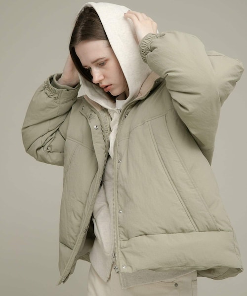 URBAN RESEARCH Sonny Label（アーバンリサーチサニーレーベル）の「撥水スタンドダウンジャケット（その他アウター・レディース・ブラック/エクリュ/ライトカーキ・FREE）」の3枚目の写真