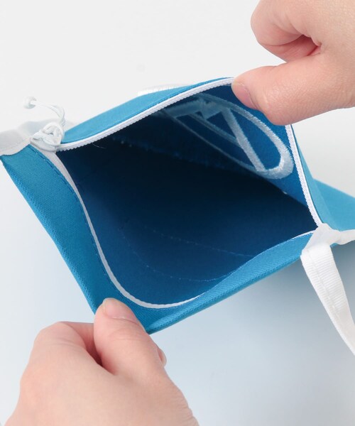 EKAL（エカル）の「mountain research　Map Case（ショルダーバッグ・メンズ・BLUE・one）」の7枚目の写真