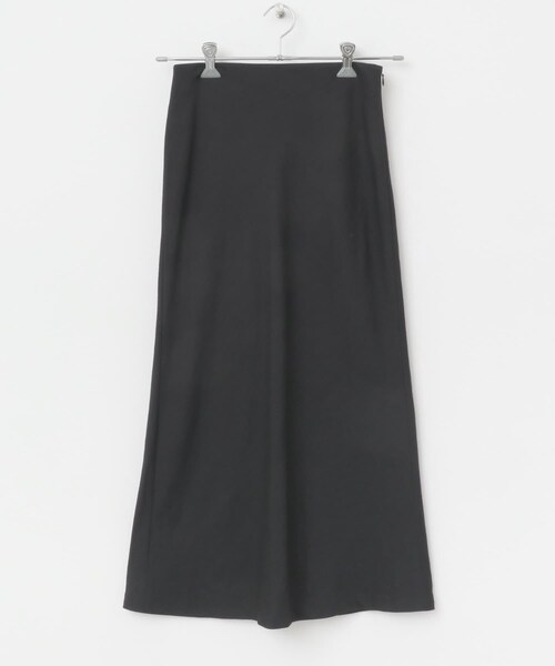 URBAN RESEARCH ROSSO（アーバンリサーチロッソ）の「接触冷感リネン混バイヤススカート（スカート・レディース・CHARCOAL/OFF/LIME・36/38）」の20枚目の写真