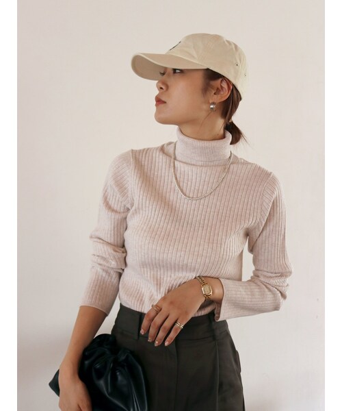 Ungrid（アングリッド）の「ウォッシャブルタートルニット（ニット/セーター・レディース・アイボリー/ミディアムグレー/チャコールグレー/ブラック/レッド/ピンク/オレンジ/イエロー/グリーン/ライトグリーン/ブルー・F）」の22枚目の写真