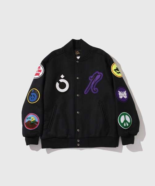 ADAM ET ROPE'（アダムエロペ）の「【NOMA RHYTHM TEXTILE/ノーマリズム テキスタイル】Noma x Needles Patch Varsity Jacket（スタジャン・メンズ・ブラック/ブラック系・2/3）」の3枚目の写真
