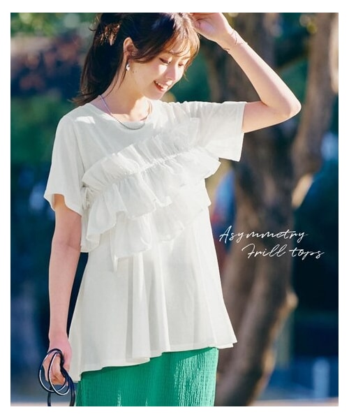 nissen（ニッセン）の「アシンメトリーフリルデザイントップス（Tシャツ/カットソー・レディース・黒/オフホワイト・S/M/L/LL）」の2枚目の写真
