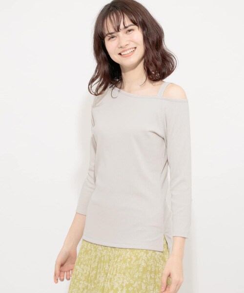 SENSE OF PLACE by URBAN RESEARCH（センスオブプレイスバイアーバンリサーチ）の「アシメネックリブトップ(7分袖)（Tシャツ/カットソー・レディース・BLACK/GREIGE/DUSTY PINK・FREE）」の2枚目の写真
