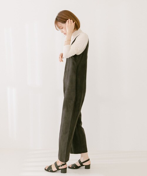 ITEMS URBANRESEARCH（アイテムズ アーバンリサーチ）の「ウォッシャブルスエードイージーサロペット（サロペット/オーバーオール・レディース・BLACK/BEIGE・one）」の5枚目の写真