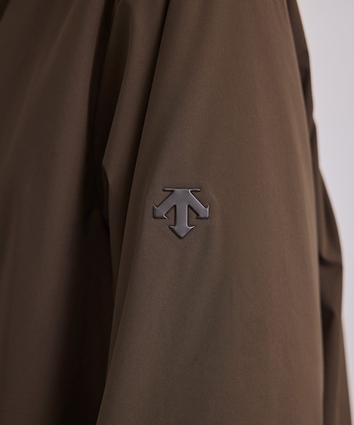 ADAM ET ROPE'(アダムエロペ)の「【J'aDoRe・店舗限定】【DESCENTE ALLTERRAIN(デサント オルテライン)for SALON】別注ステンカラーパフコート(ステンカラーコート・レディース・ブラウン/ベージュ系・F)」の22枚目の写真