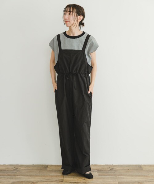 ITEMS URBANRESEARCH(アイテムズ アーバンリサーチ)の「ナイロンサロペット(サロペット/オーバーオール・レディース・BLK/BEG・FREE)」の6枚目の写真