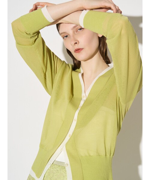 ELENDEEK（エレンディーク）の「COLOR LAYERED SHEER CD（ニット/セーター・レディース・オフホワイト/チャコールグレー/ライム/ベージュ・F）」の8枚目の写真