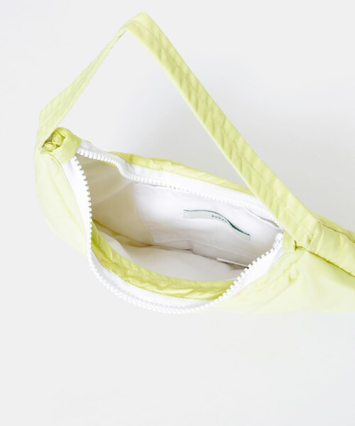 URBAN RESEARCH（アーバンリサーチ）の「kokyo　Medialuna Bag（ハンドバッグ・レディース・LIME・FREE）」の6枚目の写真