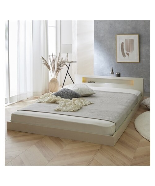 nissen（ニッセン）の「棚・コンセント・照明付きデザインローベッド（家具・メンズ・ホワイト・Sポケットコイルマット付(柔らかめ)）」の2枚目の写真