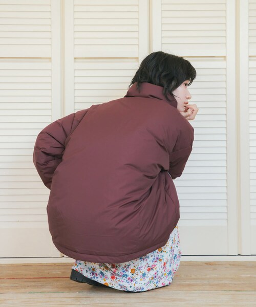 URBAN RESEARCH DOORS（アーバンリサーチドアーズ）の「『別注』NANGA×DOORS　STANDCOLLAR DOWN JACKET（その他アウター・レディース・BORDEAUX/MOCHA/BLACK・One）」の21枚目の写真