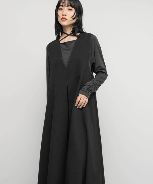 KBF（ケイビーエフ）の「『一部WEB限定カラー』2WAYフレアジャンパースカート（ワンピース・レディース・CHARCOAL/BLACK/BROWN×BLU/NAVY・36/38）」の11枚目の写真