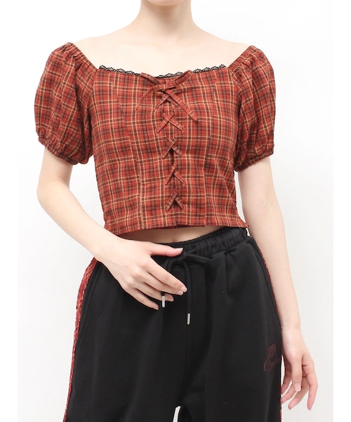 jouetie(ジュエティ)の「レースアップパフスリブラウス(シャツ/ブラウス・レディース・オフホワイト/ブラック/レッド/ブラウン・F)」の8枚目の写真