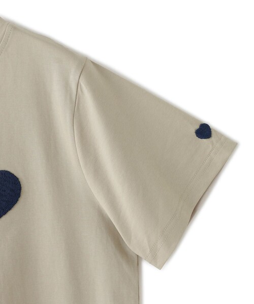 Jayro(ジャイロ)の「ハートマークTシャツ(Tシャツ/カットソー・レディース・ブラック/ホワイト系/ベージュ/ブルー/ピンク系・M)」の14枚目の写真