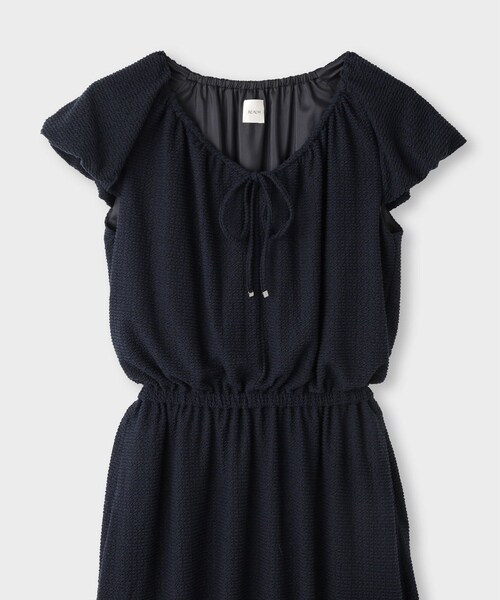 ROPE'(ロペ)の「【一部店舗限定】【REALM(レルム)】SHEER PUFF SLEEVE DRESS|フロントリボンワンピース(ワンピース・レディース・ブラック/ネイビー・38)」の19枚目の写真