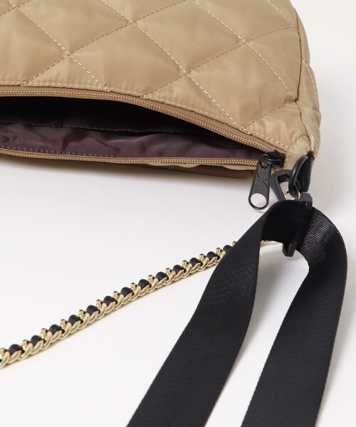 RODE SKO(ロデスコ)の「『別注』OUTDOOR PRODUCTS×hun RODESKO QuiltingChainBag(ハンドバッグ・レディース・BLACK/BEIGE・-)」の20枚目の写真