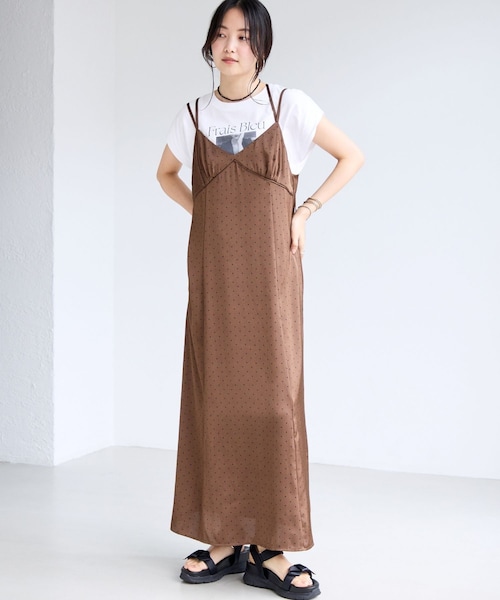 VIS(ビス)の「ドットサテンキャミワンピース(ワンピース・レディース・ホワイト系/ブラウン系・M/S)」の5枚目の写真