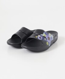 URBAN RESEARCH DOORS(アーバンリサーチドアーズ)の「OOFOS OOAHH LIM(サンダル)」