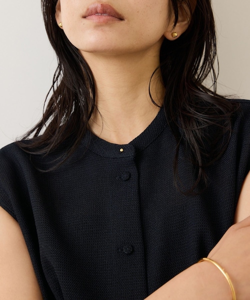 ROPE'(ロペ)の「カラミ織りタックナロースタンドブラウス/セットアップ対応・イージーケア(シャツ/ブラウス・レディース・ブラック系/ネイビー・36/38)」の11枚目の写真