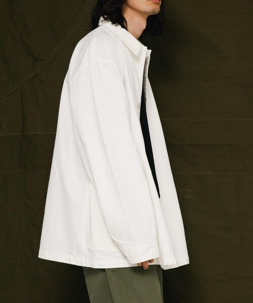 URBAN RESEARCH(アーバンリサーチ)の「HERILL Nepdenim coveralljacket(カバーオール・メンズ・VT Worn/White・2/3)」の5枚目の写真