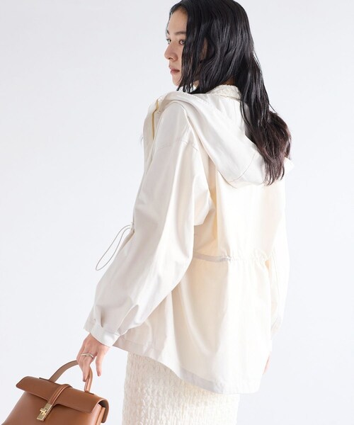 VIS（ビス）の「ウエストマークナイロンジャケット/スプリングマウンテンパーカー（ナイロンジャケット・レディース・オフホワイト/ベージュ/ネイビー/ピンク・F）」の12枚目の写真