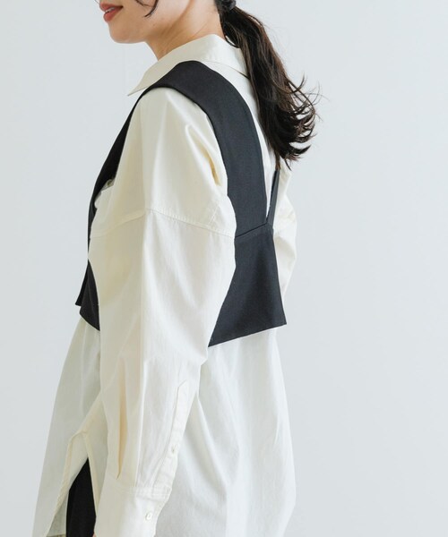 URBAN RESEARCH（アーバンリサーチ）の「Vネックショート丈ベスト（ベスト・レディース・BROWN/BLACK・FREE）」の18枚目の写真