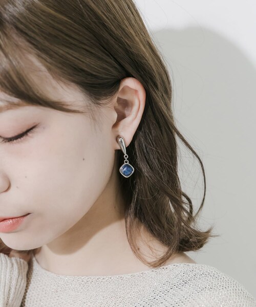 SMELLY（スメリー）の「マーブルスクエアスウィングイヤリング（イヤリング・レディース・BL/SV・-）」の8枚目の写真