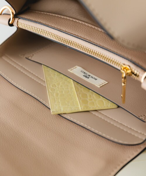 RODE SKO（ロデスコ）の「フラップワンハンドルバッグ（ハンドバッグ・レディース・BLACK/MOCHA/IVORY・One）」の16枚目の写真