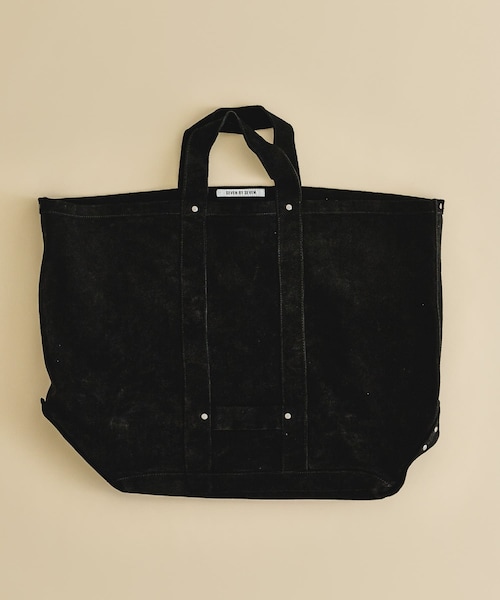 URBAN RESEARCH(アーバンリサーチ)の「SEVEN BY SEVEN LEATHER TOTE BAG(トートバッグ・メンズ・020 GRY/010 BLK/030 WHT・FREE)」の2枚目の写真