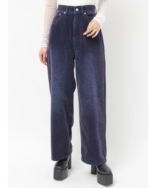 MURUA（ムルーア）の「カラーモールデニムパンツ【セットアップ着用可】（デニムパンツ・レディース・ボルドー/ブルー/パープル/カーキ・1/2）」の4枚目の写真