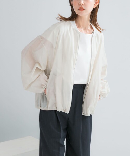 URBAN RESEARCH ROSSO（アーバンリサーチロッソ）の「CHIGNON　シアーチンツブルゾン（ブルゾン・レディース・ECRU/KHAKI・Free）」の3枚目の写真