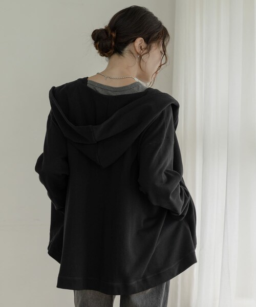 URBAN RESEARCH Sonny Label（アーバンリサーチサニーレーベル）の「裏毛フーディーカーディガン（カーディガン/ボレロ・レディース・グレージュ/杢グレー/ブラック・FREE）」の18枚目の写真
